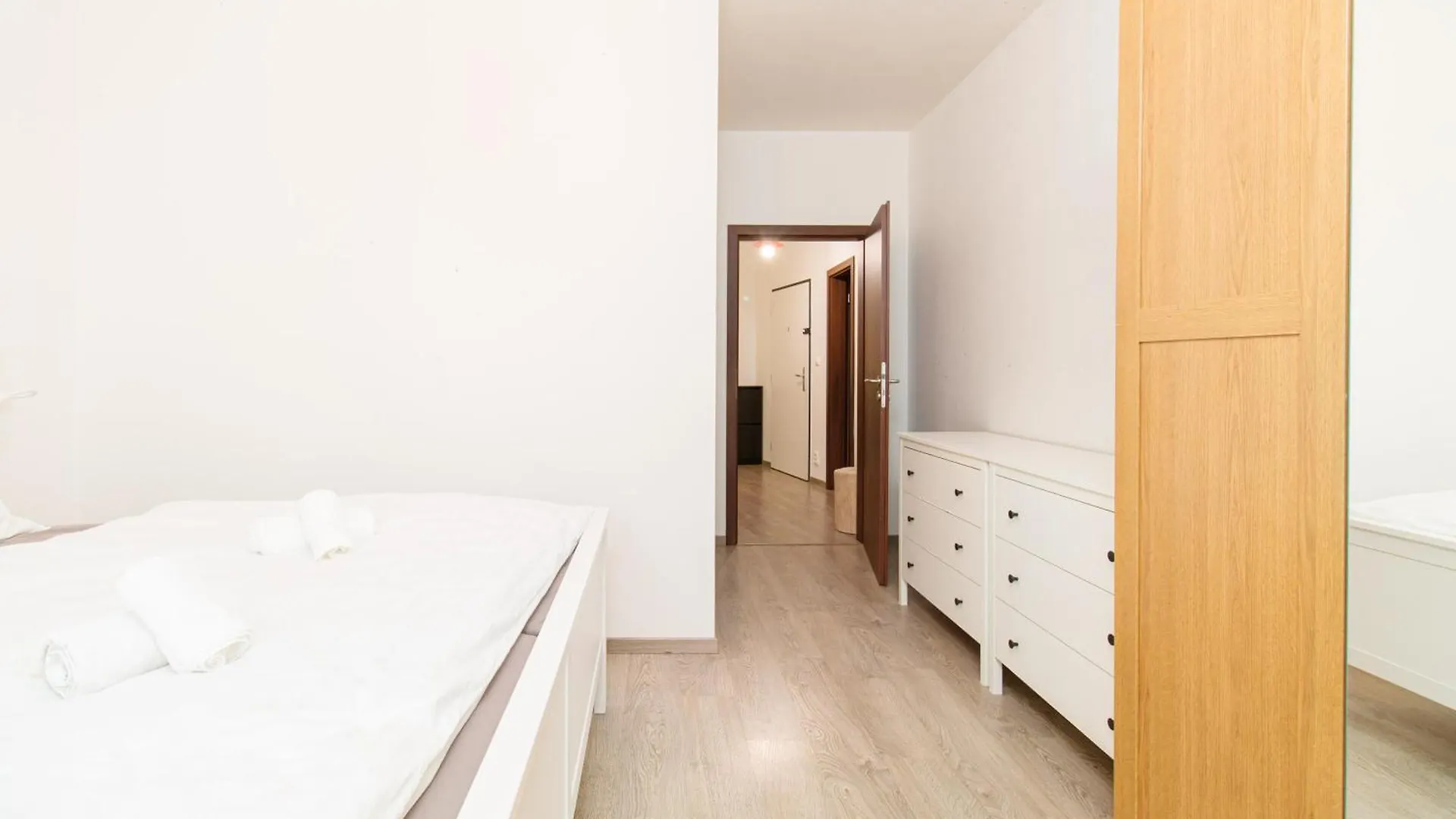Karolina Apartment - 4Kk, Garden Terrace, Free Parking Ostrava